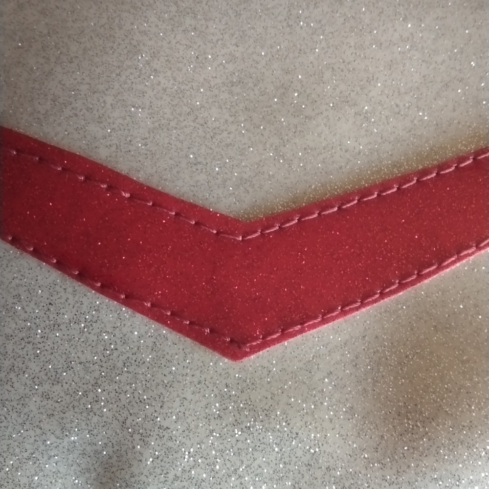 Hot Rod Vinyl Purse - Picture 5 of 13